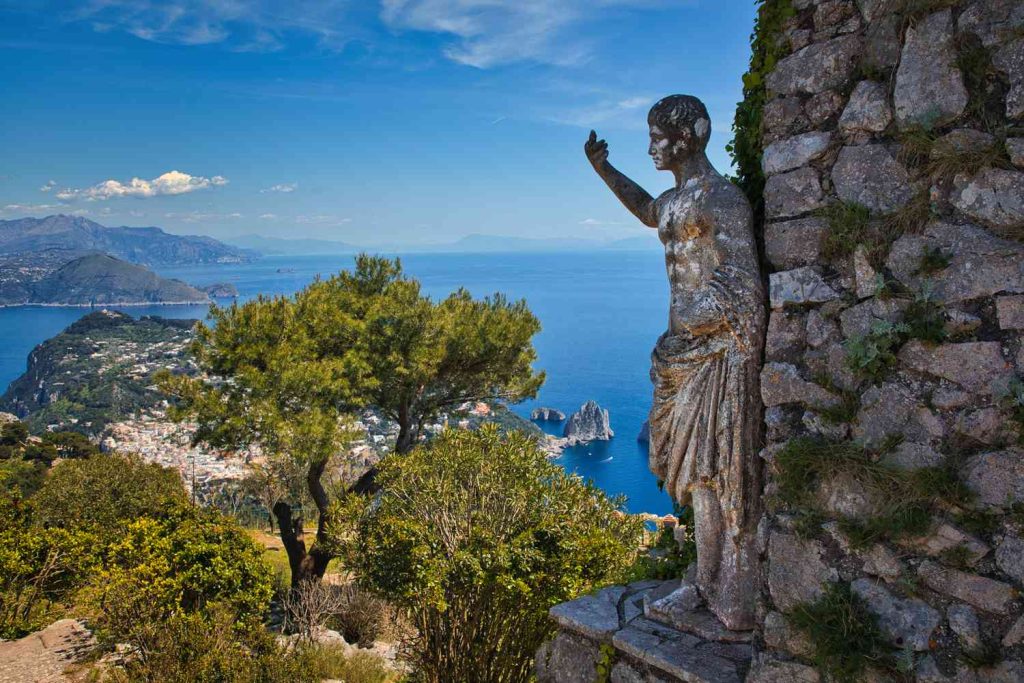 Capri – The Glamorous Island of the Bay of Naples