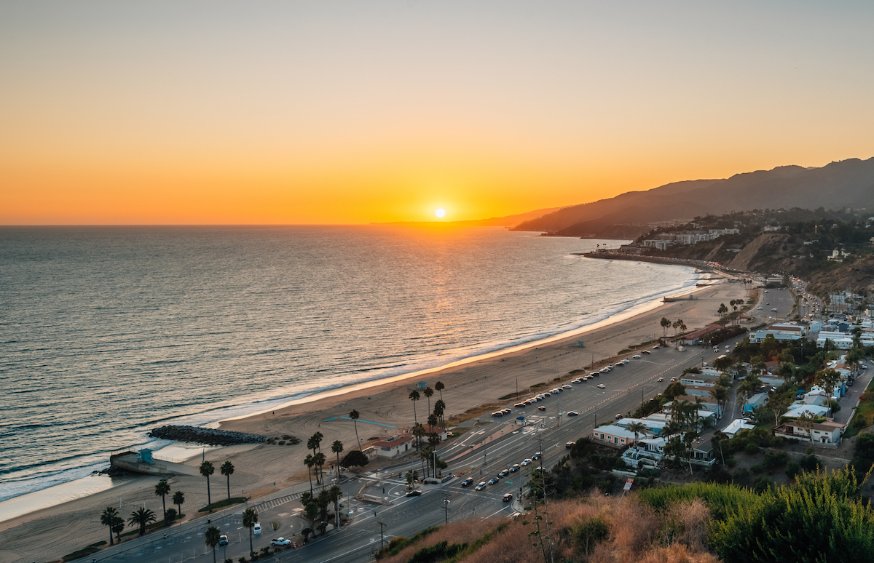 8. Will Rogers State Beach